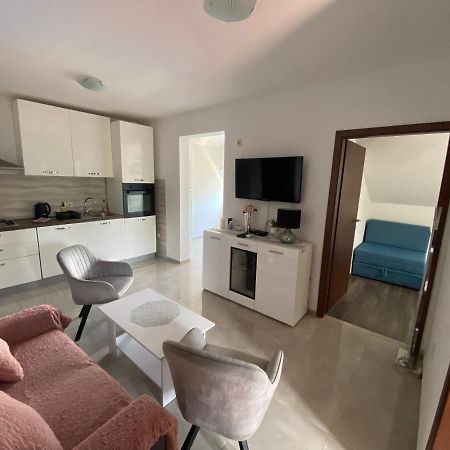Guesthouse Ruza Sobra Apartments In The Attic Of The House 外观 照片