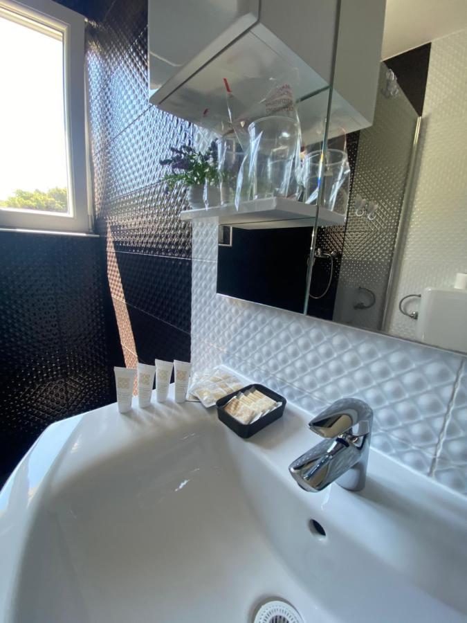 Guesthouse Ruza Sobra Apartments In The Attic Of The House 外观 照片