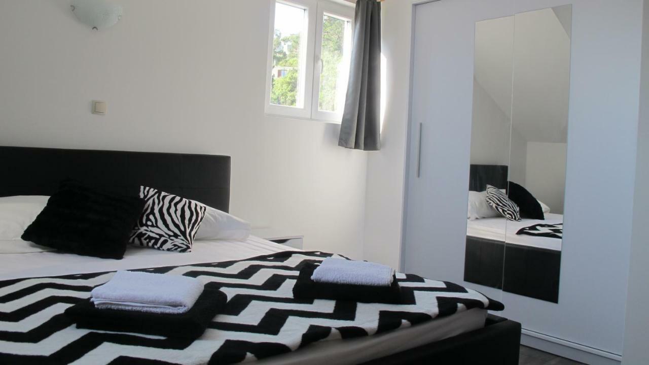 Guesthouse Ruza Sobra Apartments In The Attic Of The House 外观 照片