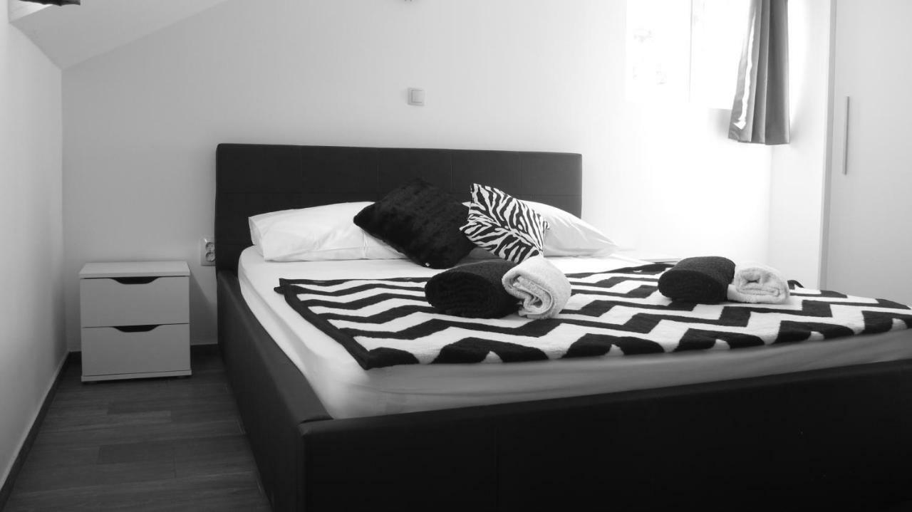 Guesthouse Ruza Sobra Apartments In The Attic Of The House 外观 照片