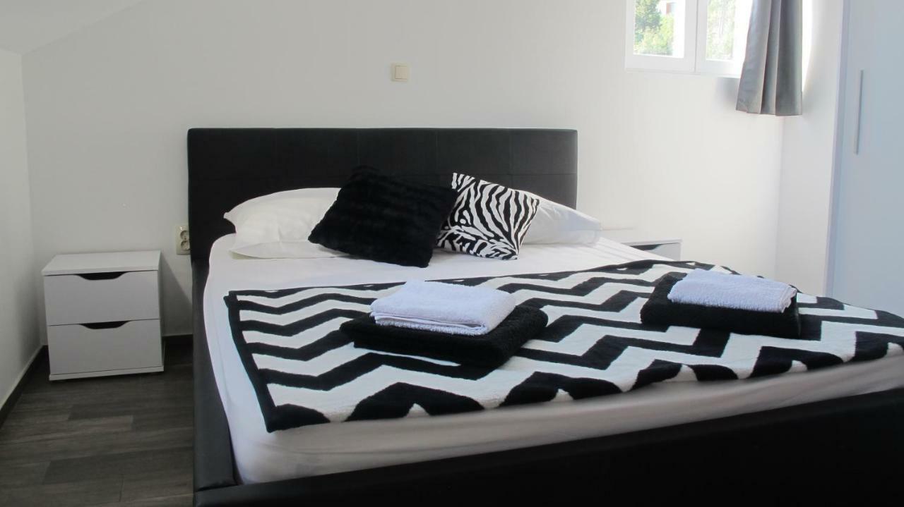 Guesthouse Ruza Sobra Apartments In The Attic Of The House 外观 照片