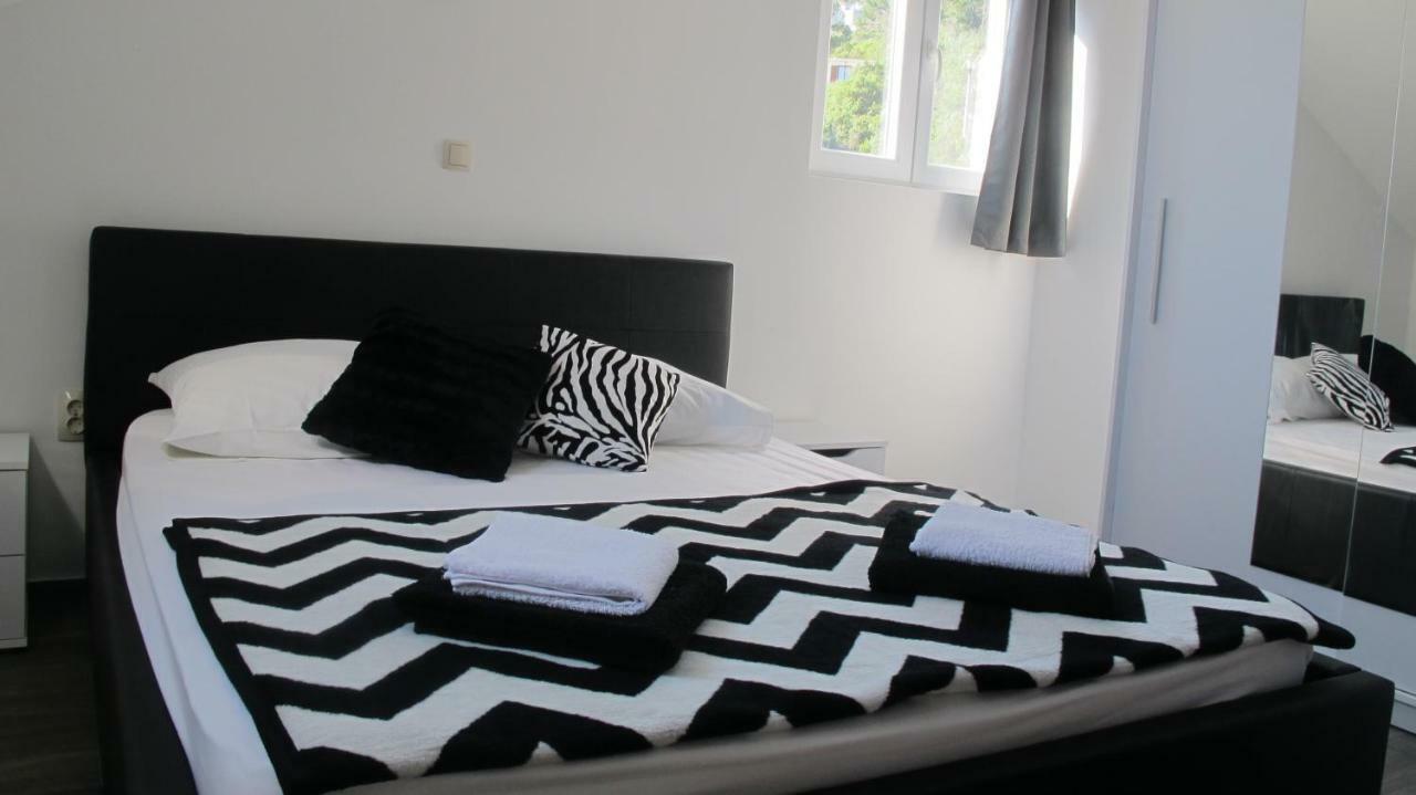 Guesthouse Ruza Sobra Apartments In The Attic Of The House 外观 照片