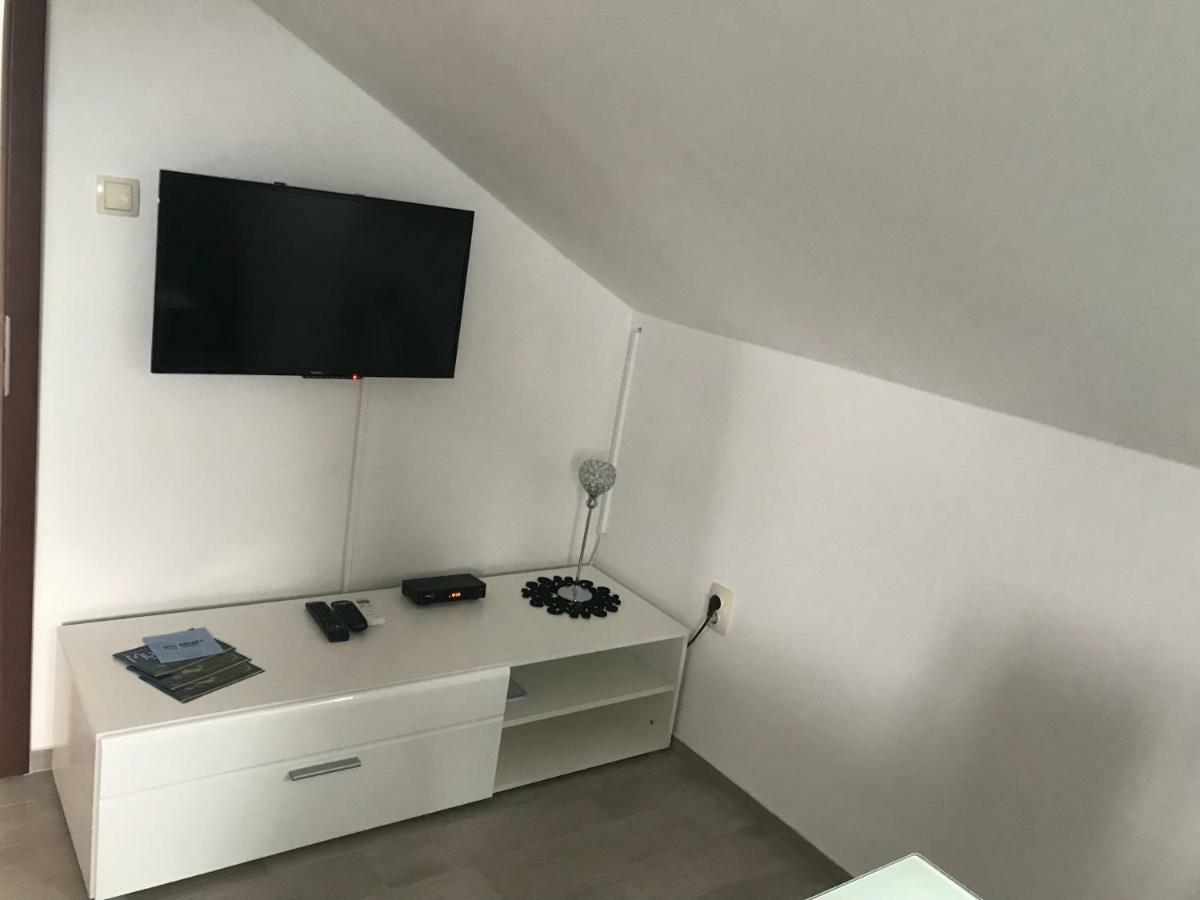 Guesthouse Ruza Sobra Apartments In The Attic Of The House 外观 照片