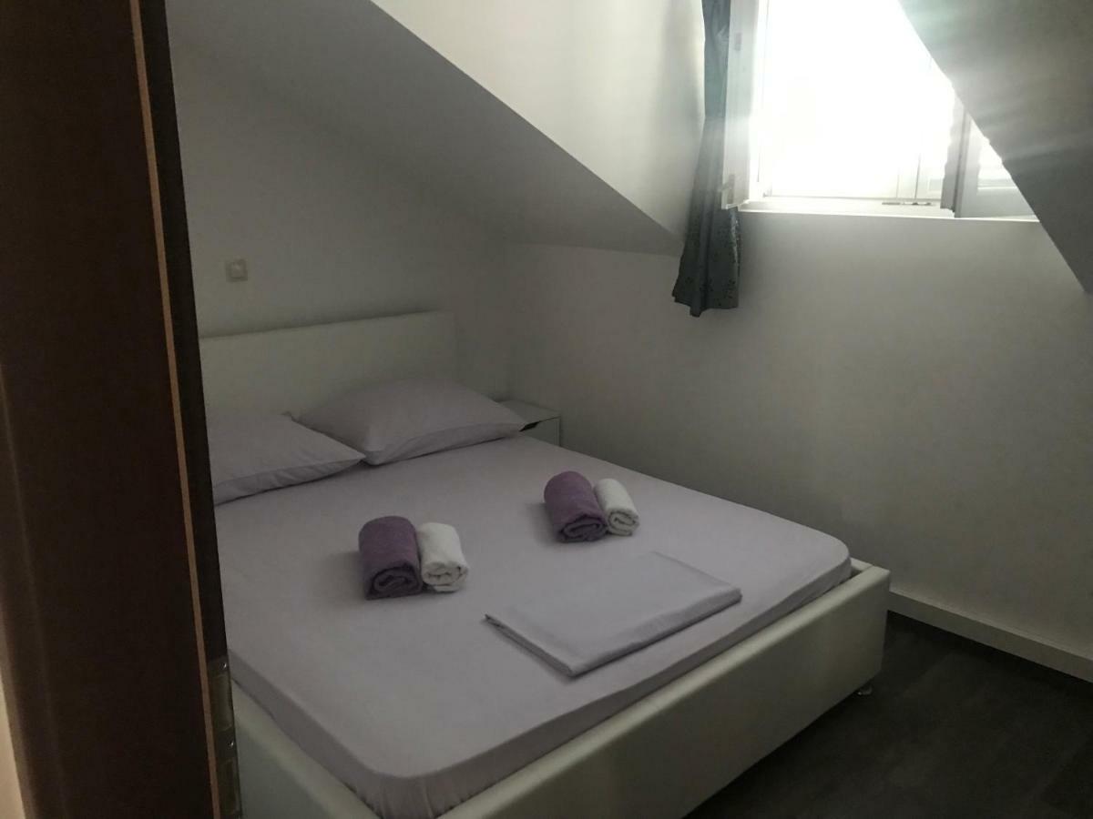 Guesthouse Ruza Sobra Apartments In The Attic Of The House 外观 照片